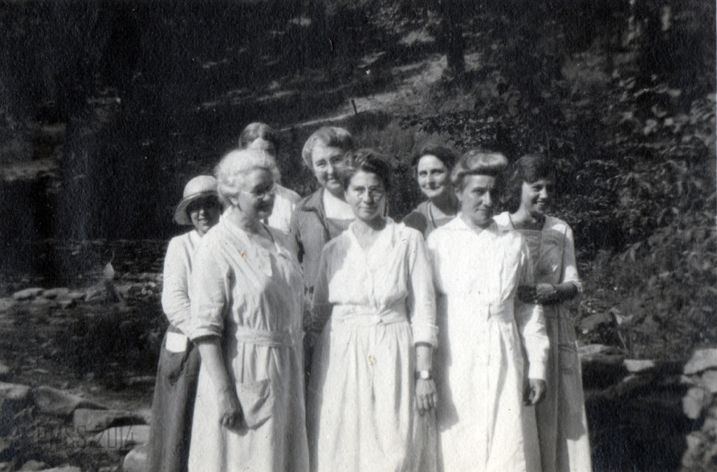 Maya Sudo Album: Harriet Butler with group of nurses and other PMSS staff. 024b