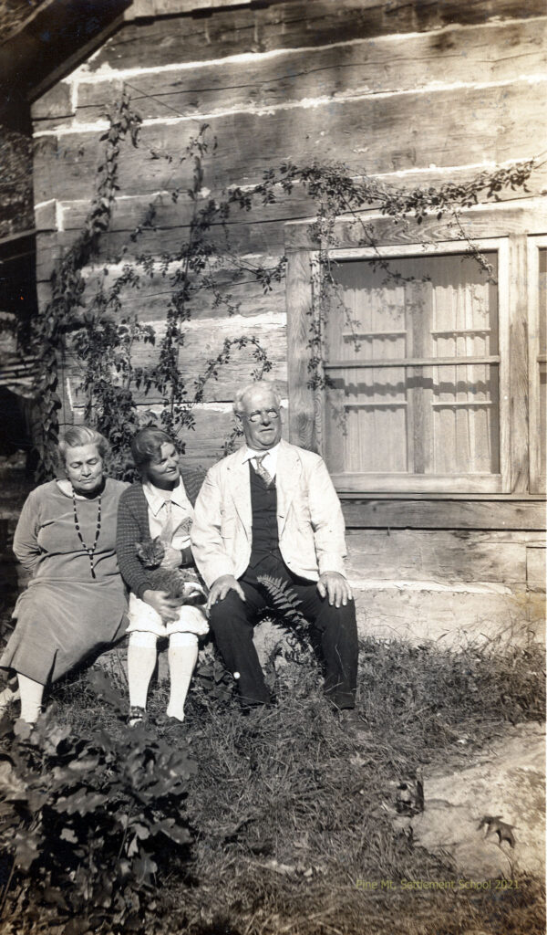 DR. IDA STAPLETON and REV. ROBERT STAPLETON Staff ; DR IDA STAPLETON and REV ROBERT STAPLETON Correspondence 1925-1928